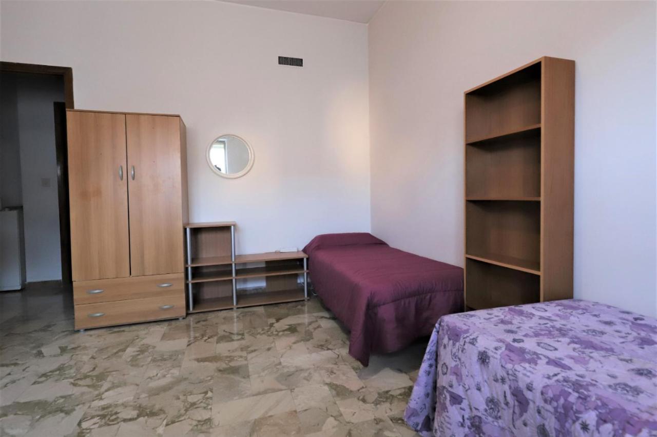 Solo Single Under 40 - Fkk Naturist Culture - Volunteer Welcome Palermo Bagian luar foto